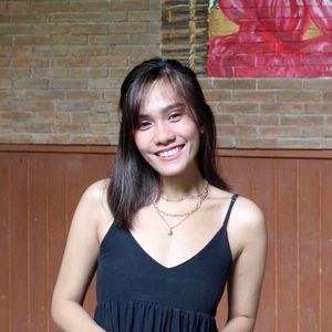 Meet your Posher, Almira lyn